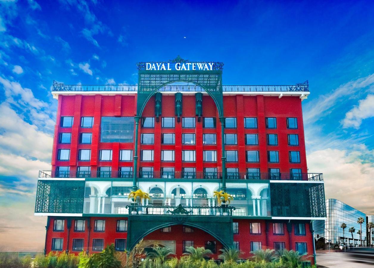 Dayal Gateway Hotel Lucknow Exterior photo
